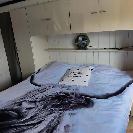 Tiny Beachhouse Belgium, キャンプ場